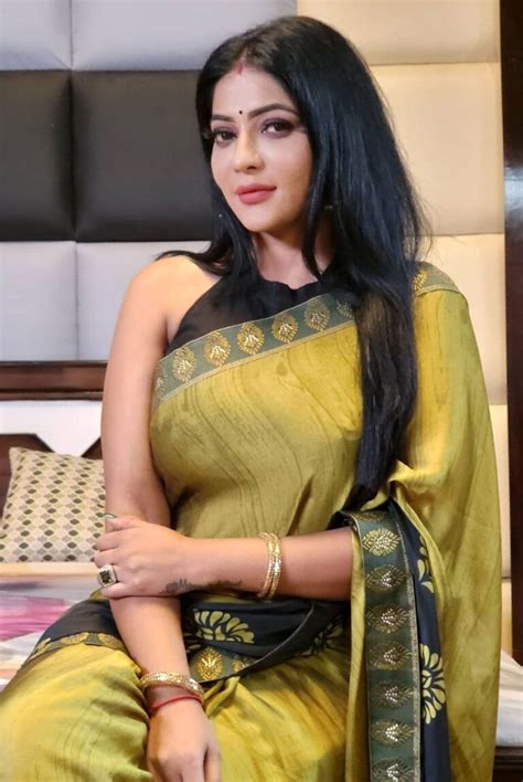 Reshma Pasupuleti In Saree Stills South Indian Actress In 2022 India Beauty Women Saree