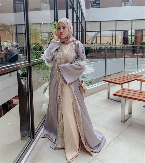 Ootd Kondangan Celana / Gaya OOTD Celana Putih yang Simpel tapi Gak