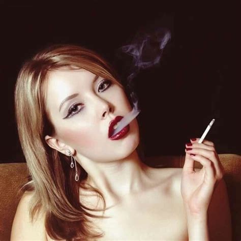 Smoking Ladies Girl Smoking Women Smoking Cigarettes Smoke Pictures Yellow Heels Smoke Art