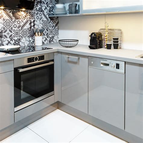 Cuisines plans de travail brethome sarl les lucs sur boulogne 85. Quel plan de travail choisir avec une cuisine grise ? - Blog BUT