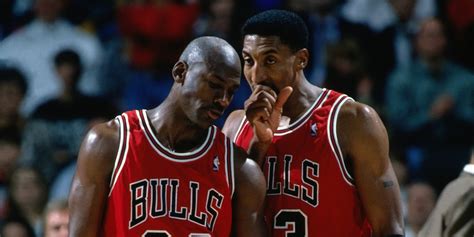 Michael Jordan Y Scottie Pippen Con Sus Estadísticas En Los Chicago