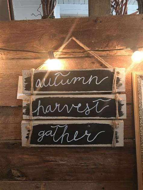 Pallet Sign Honeymadeco Diy Craft Projects Pallet Signs Diy Crafts