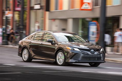 2018 Toyota Camry Xle Hybrid Road Trip Review A Case For High Mpg Sedans