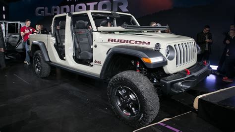2020 Jeep Gladiator Pickup Arrives Here Are The Official Details