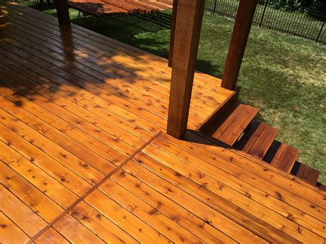 Two Tone Cedar Deck Cabot Stain Australian Oil The Posts And Railing