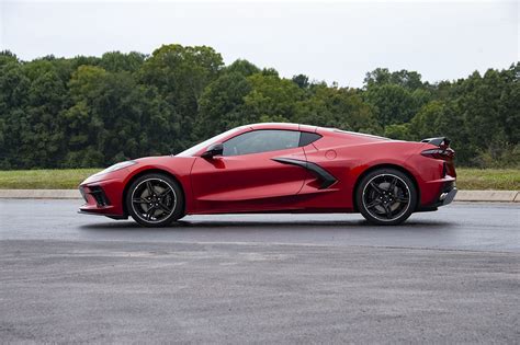 2022 Chevrolet Corvette Adds Three New Exterior Colors Autoevolution