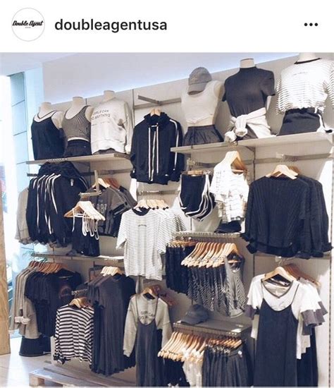 Pin by Sasha on DISPLAYS- VISUAL MERCHANDISING | Clothing store design ...
