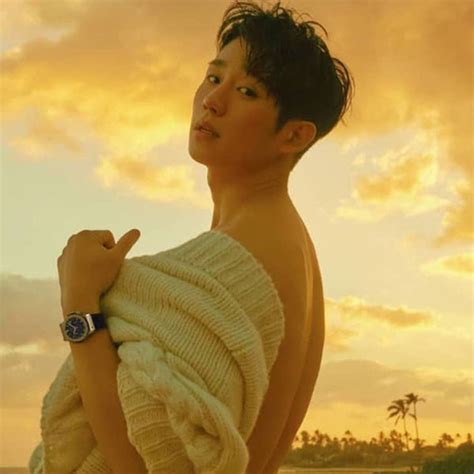 So Hot Jung Hae In Reveals His Sexiest Photoshoot Yet E Online Ap