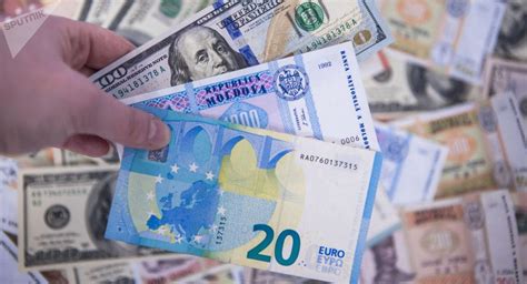 Curs valutar actualizat la zi pentru principalele valute (curs euro, curs dolar, curs rublă, curs lei). BNR Curs valutar 10 iulie 2019. Euro in continua crestere