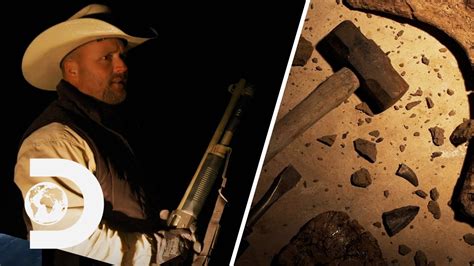 Busted Ranches Rush To Confront Dinosaur Bone Poachers On A Private