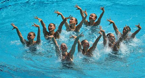 Golden Mermaids Russian Synchronized Swimming Team Wins Big At Rio