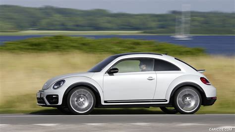 2017 Volkswagen Beetle Coupe Side Caricos