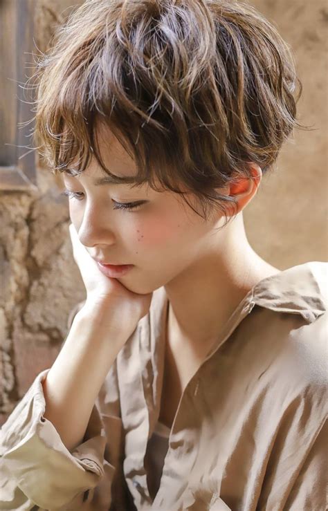 【2021年】四角顔さん向けショートヘアおすすめ5選。大人女子に ...
