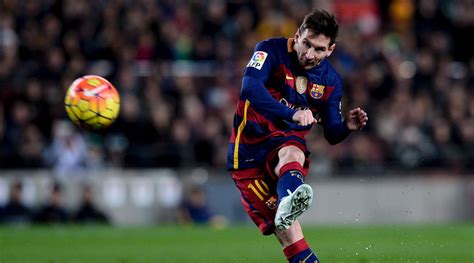 Lionel Messi Wins Uefa Goal Of The Season Award Video Sports