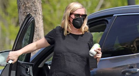 Kirsten Dunst Spotted For First Time After Revealing Shes Pregnant Photos Kirsten Dunst