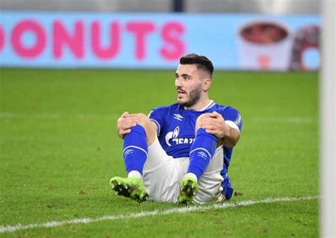 4 innenverteidiger für die zweite liga schalke kaderplanung. Schalke in die 2. Liga? Schlimmer - Es droht der Sturz ins ...