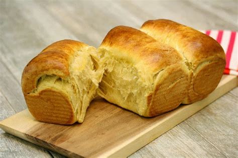 When you hear the word hokkaido milk bread, most people would think of a bread made with hokkaido pumpkin. Hokkaido Milk Bread | In The Kitchen With Honeyville
