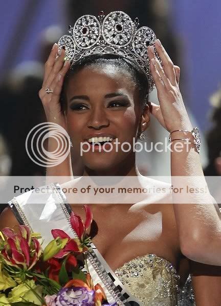 Leila Lopes Of Angola Crowned Miss Universe