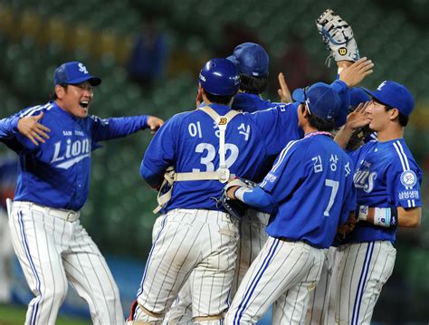 South korean baseball fans are back. Which KBO team you should cheer for based off the South ...