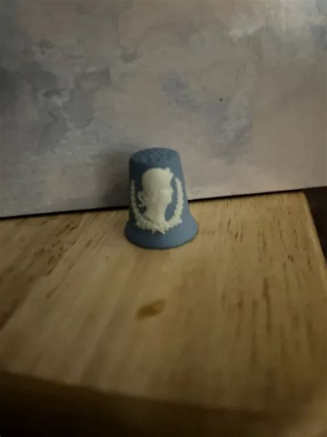 Vintage Blue Jasper Wedgwood Kings And Queens Of England Thimble