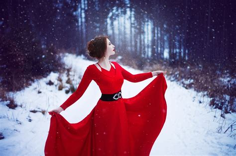 Wallpaper Women Red Snow Winter Dress Spring Season 2048x1365