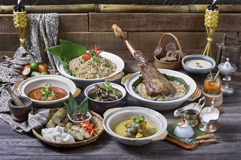 Check out other restaurants in kl & pj serving iftar meals to berbuka puasa at: Jom Berbuka Puasa di Fiesta Rasa Muhibah, Hotel Sheraton ...