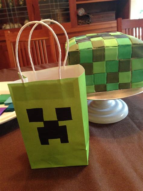 Minecraft Creeper Goody Bag And Cake Minecraft Birthday Party