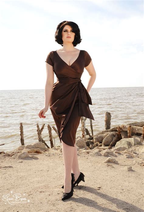 Pinup Couture Ava Dress In Chocolate Pinup Couture Pinup Girl Clothing Vintage Fashion