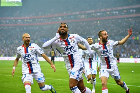 Lyon Dévore Monaco Dans La Finale Pour La Ligue Des Champions Ligue