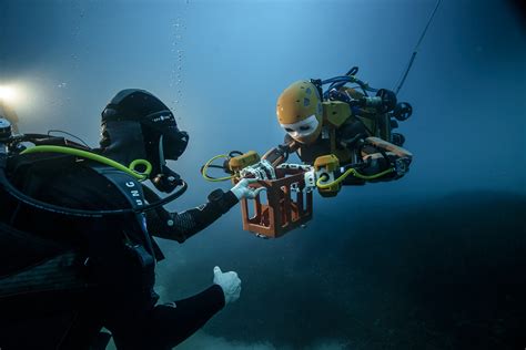 Stanford Creates Robotic Mermaid To Help With Deep Sea Exploration