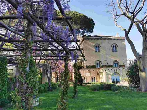 Ravello Nei Giardini Di Villa Cimbrone 24 Ore News