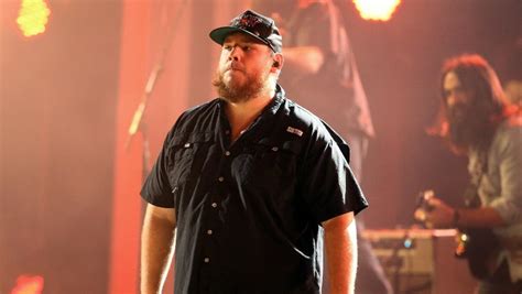 Luke Combs Previews Unreleased Song The Kind Of Love We Make Iheart