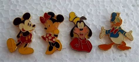 ~disney Vintage 4 Pins Mickey Minnie Goofy Donald Duck Pins~ For