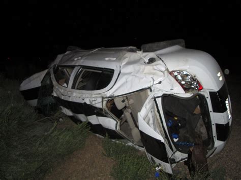 Man dies after being ejected during rollover crash on I-15