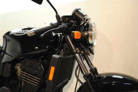 Bsa & triumph 750 triple comments. Triumph Speed Triple 750 | MOTO Classics