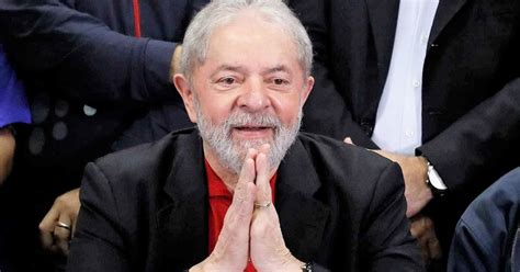 STF adia julgamento mas concede liminar que impede prisão de Lula