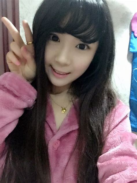 cute chinese girl selfie cute i am