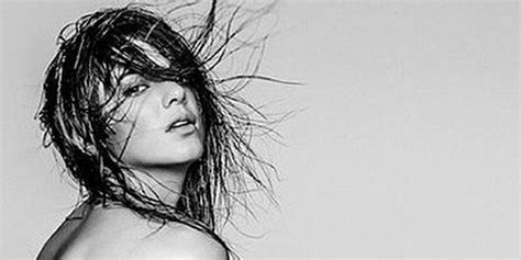 Kendall Jenner Poses Nude In Beautiful Black And White Photo Huffpost