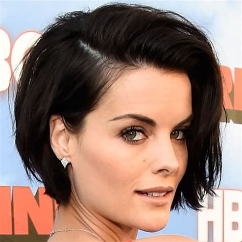 63 Best Short Haircuts Of Famous Women Cool Short Hairstyles Page 9