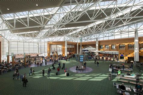 Portland International Airport Reaches Peak Holiday Travel Season