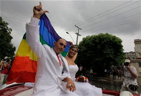 Gay Man Marries Transsexual Woman In Cuban First Reuters