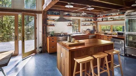 Modern country rustic kitchen design | dyi home renovations. Modern rustic decor with an enchanting twist
