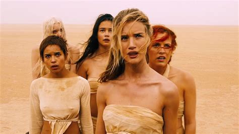 Courtney Eaton Rosie Huntington Whiteley Capable Mad Max Mad Max Fury Road Riley Keough