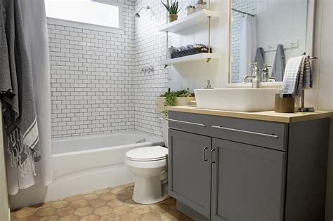 A Builder Grade Bathroom Transformation With Lowes Lowes Bathroom
