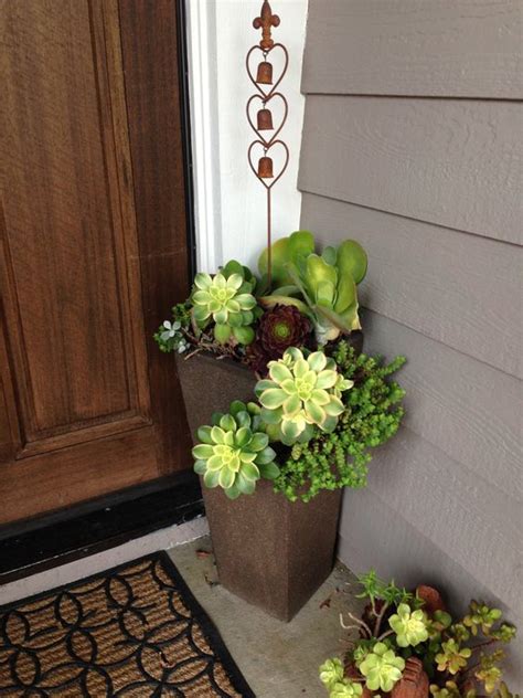 It's basically just a small box and you shouldn't have any problems putting it together. Stacked Succulent Pots You Need To See Today