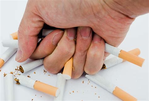 10 Healthy And Natural Alternatives To Quit Smoking