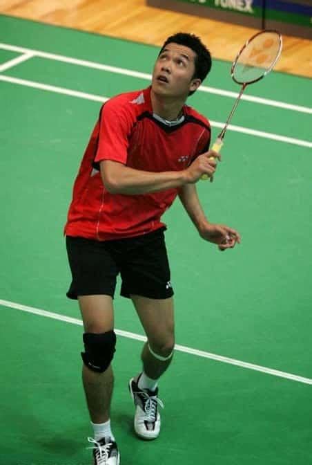 Badminton backhand - Full guide step by step (with pictures)