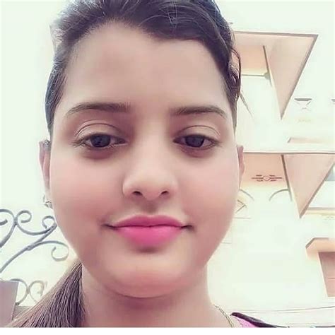 Beautiful Indian Ladies On Instagram Desi Beautiful Girls Blog