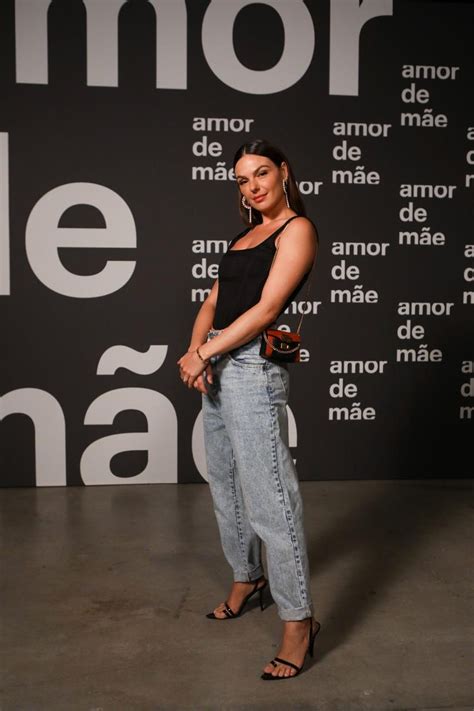 Álvaro usa benjamin para ameaçar davi e interromper seu protesto contra a construção do condomínio da floresta. Isis Valverde sofrerá agressões em Amor de Mãe e cenas fortes prometem polemizar horário nobre ...