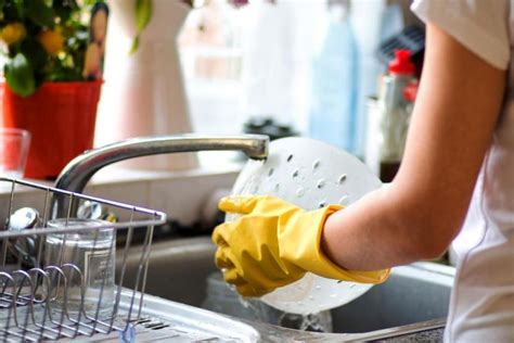 Tips For Keeping On Top Of Your Housework Age Uk Mobility